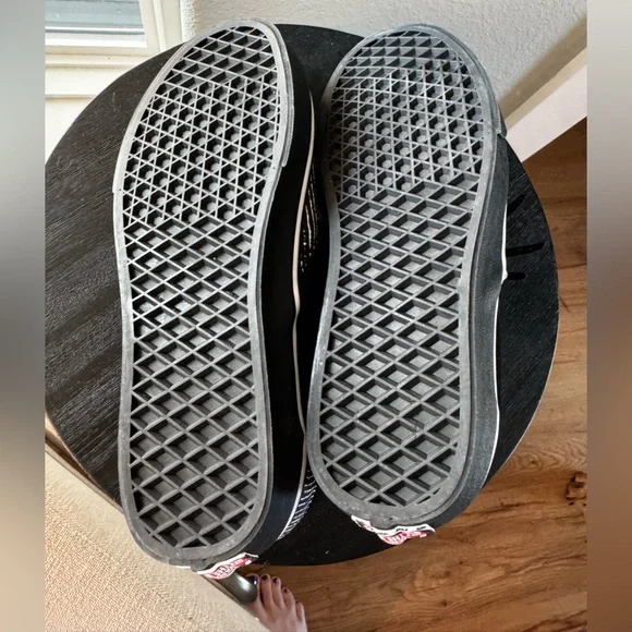 Jack Skellington Limited Edition Slip Ons - Picture 11 of 12